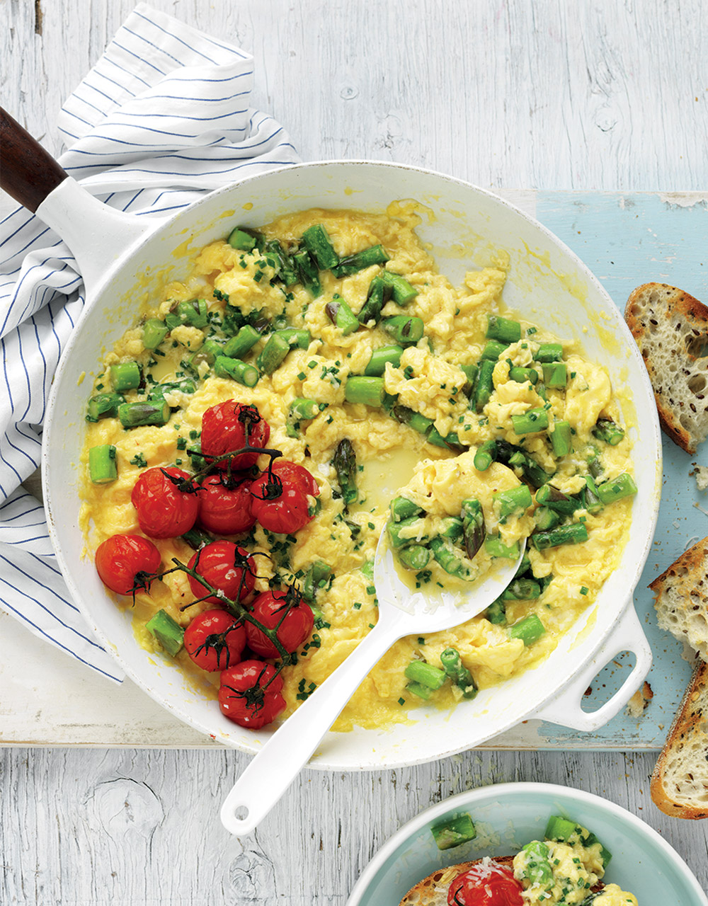 Asparagus & parmesan scrambled eggs