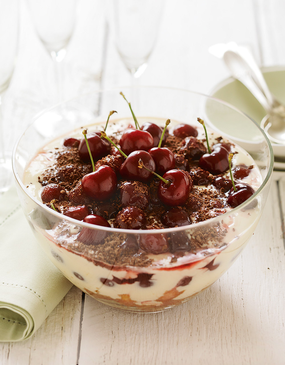 Cherry tiramisu trifle