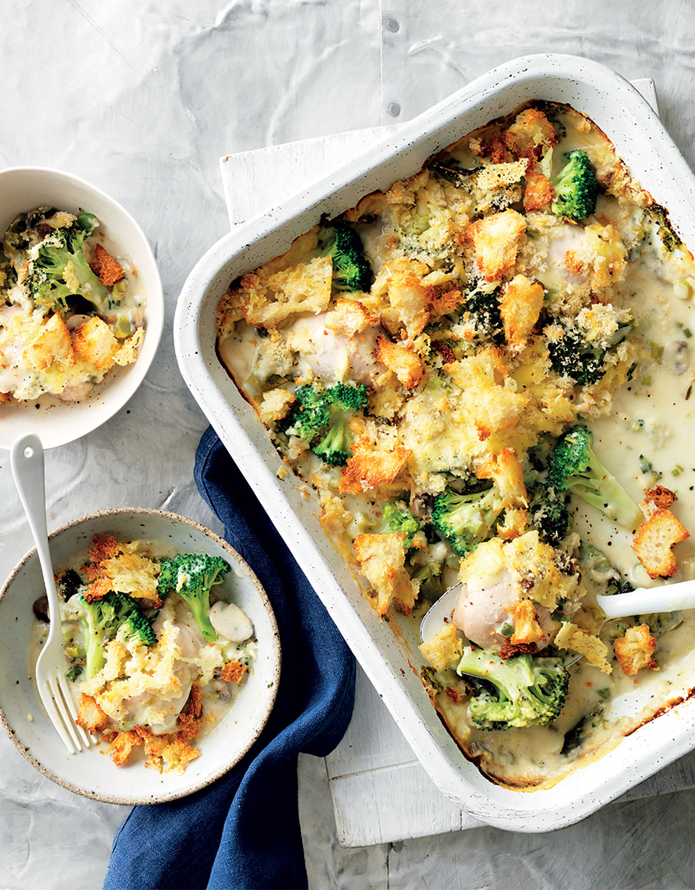 Creamy broccoli, mushroom & chicken bake