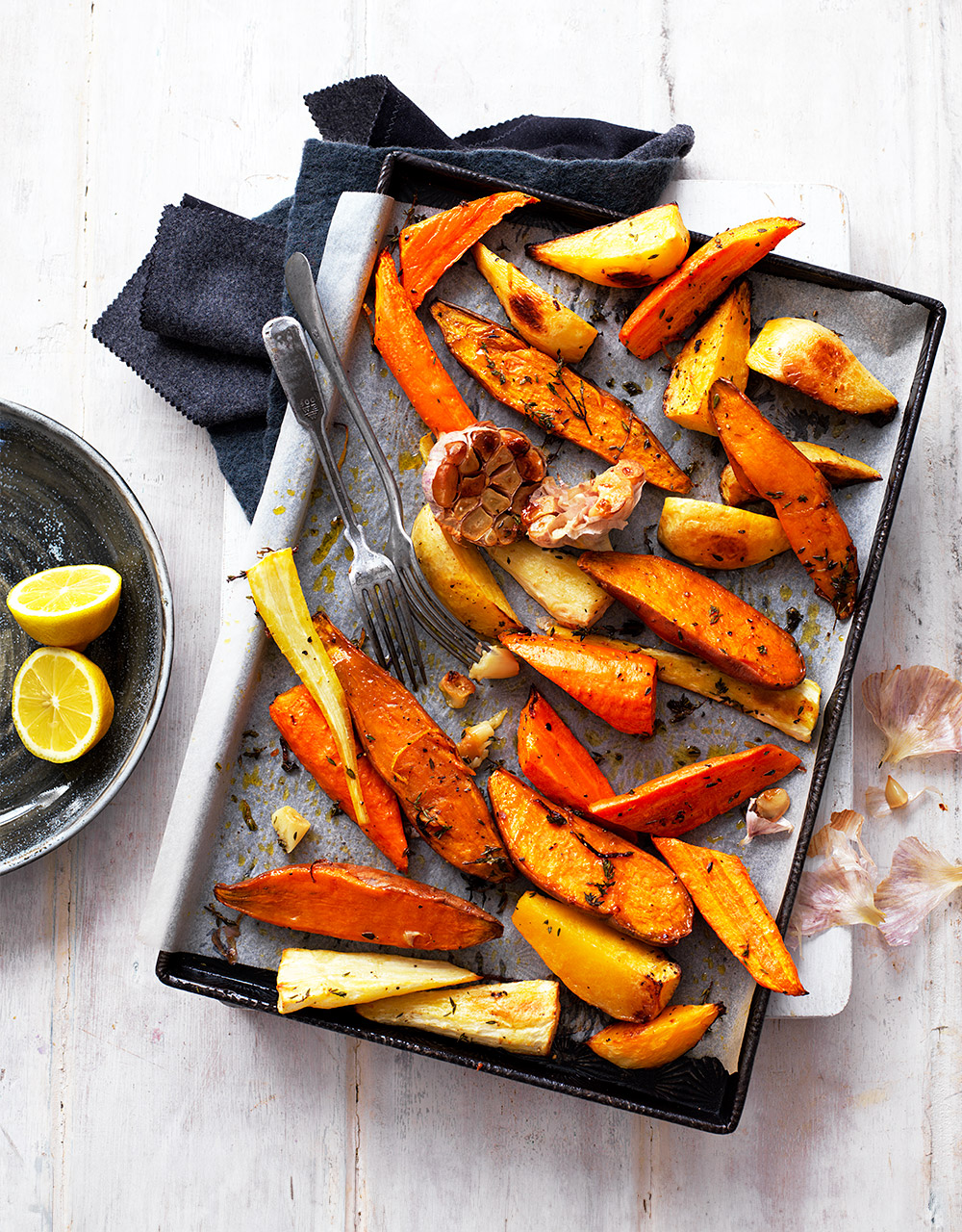 Garlic, lemon & thyme roasted vegetables