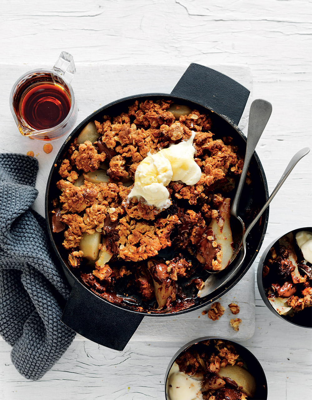 Pear, date & chocolate crumble